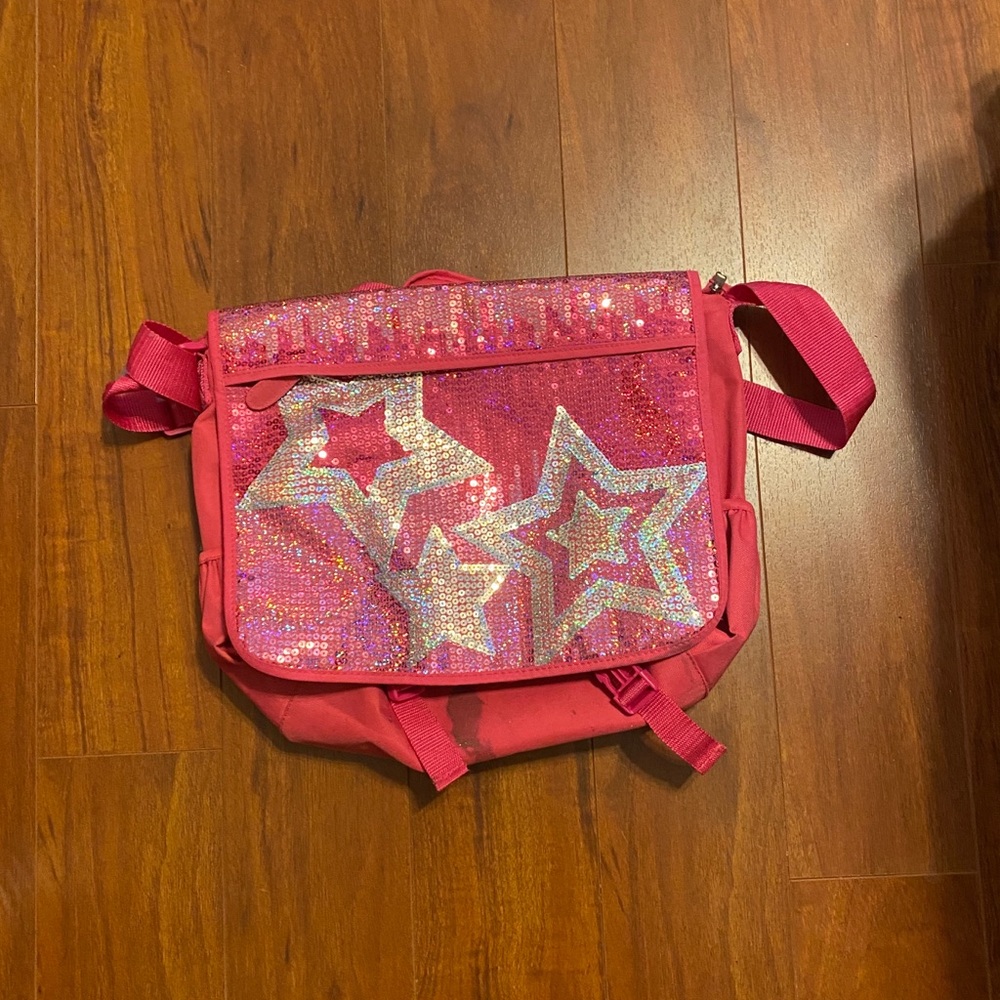 Pink sandals and Justice messenger bag - Picture 5 of 8